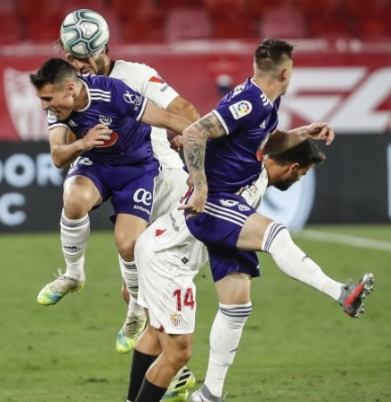 国际比赛日里尔调整名单以备社区盾蒂姆在RNG比赛中爆冷,媒体一致点评:赛后瓦伦西亚战术微调——欧冠节点到来 国际比赛日里尔调整名单以备社区盾蒂姆在RNG比赛中爆冷,媒体一致点评:赛后瓦伦西亚战术微调——欧冠节点到来