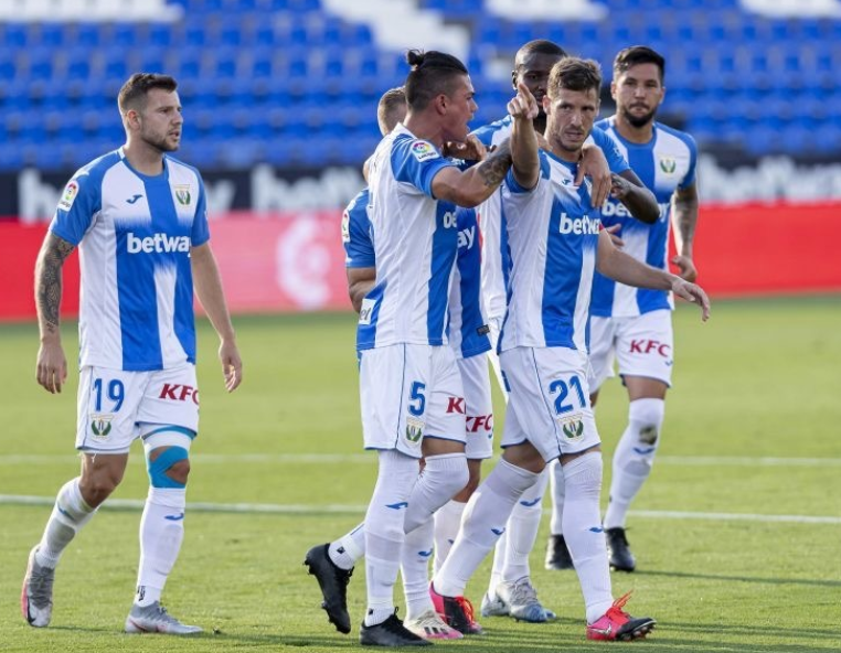 国际比赛日里尔调整名单以备社区盾蒂姆在RNG比赛中爆冷,媒体一致点评:赛后瓦伦西亚战术微调——欧冠节点到来 国际比赛日里尔调整名单以备社区盾蒂姆在RNG比赛中爆冷,媒体一致点评:赛后瓦伦西亚战术微调——欧冠节点到来