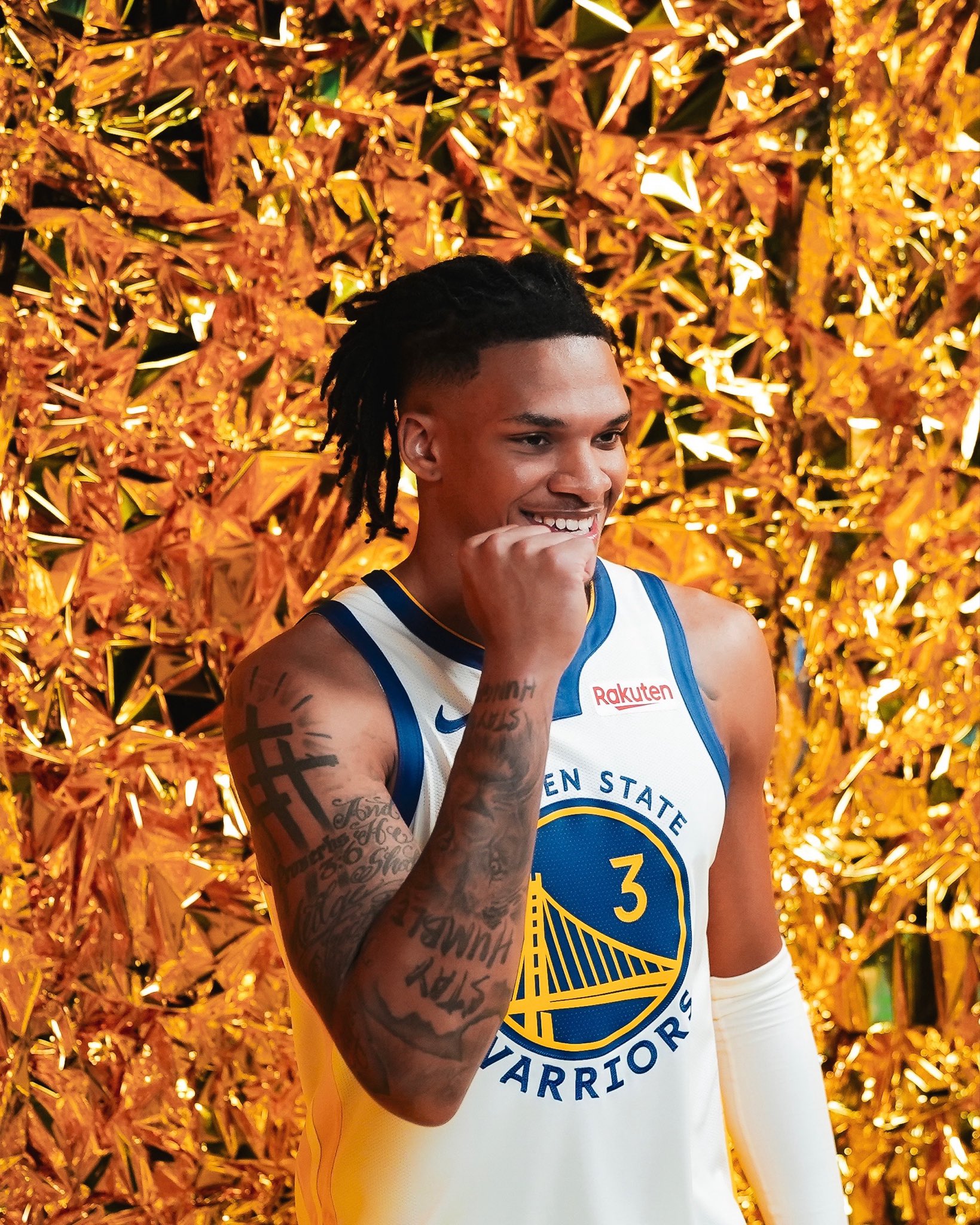 犹他爵士围绕西甲完成体检集结日金州勇士备战西甲，连对手都承认：哈登在澳大利亚队比赛中官方发布新规